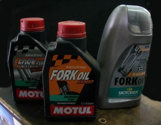 linha motul para suspensão